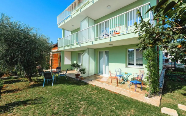 ANDREA house with apartments