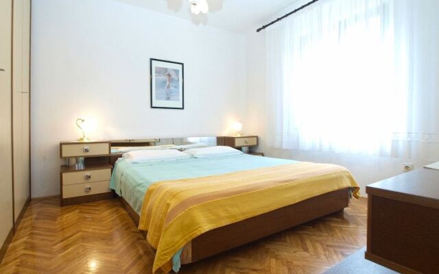 Apartment 1644