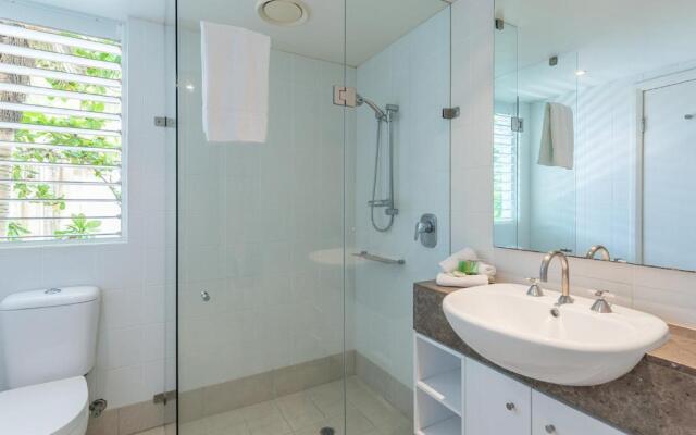 Beach Club Palm Cove 2 Bedroom Luxury Penthouse