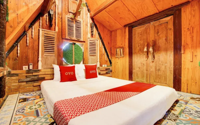 OYO 94405 D'classic Homestay