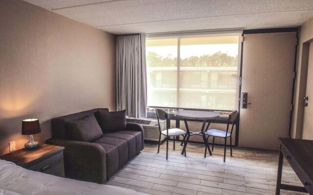 Banyan Hotel & MicroSuites