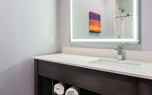 La Quinta Inn & Suites by Wyndham Dallas - Wylie