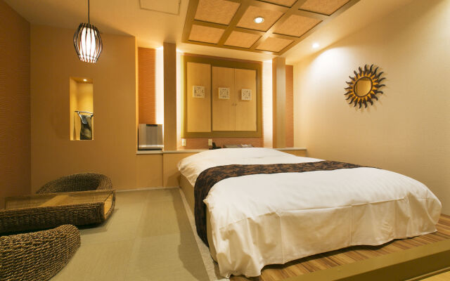 Hotel Atlantis Higashiosaka - Adults Only