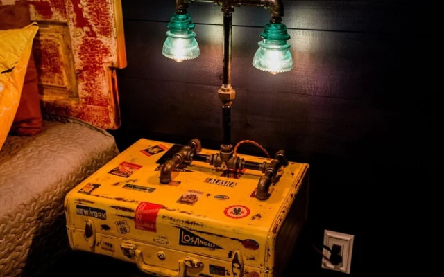 Bigfoots Retreat 2 Bedroom Chalet by RedAwning