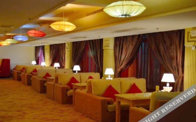 Xiangyang Oriental Hawaii Holiday Hotel