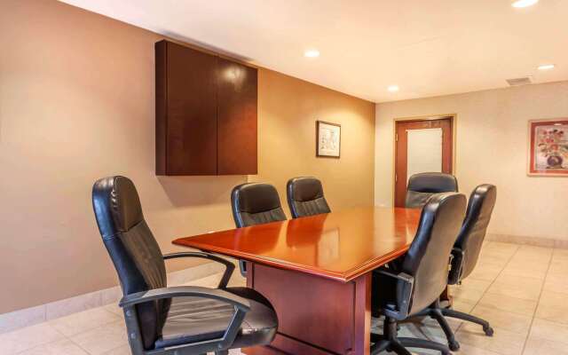 Quality Inn Arlington