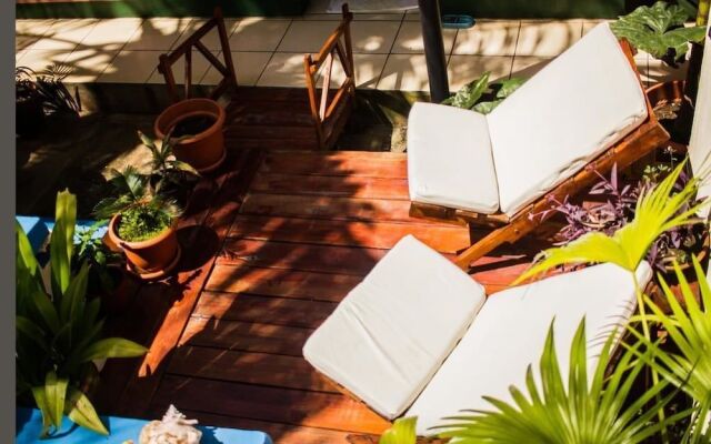 Mangos Hostel