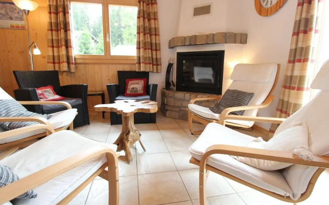 Luxury Chalet with Hot Tub in La Tzoumaz