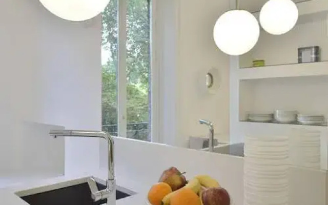 Park & Cloister Views Exclusive Apartment