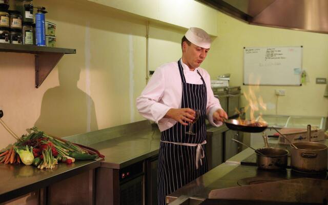 Tiverton Hotel Lounge & Venue