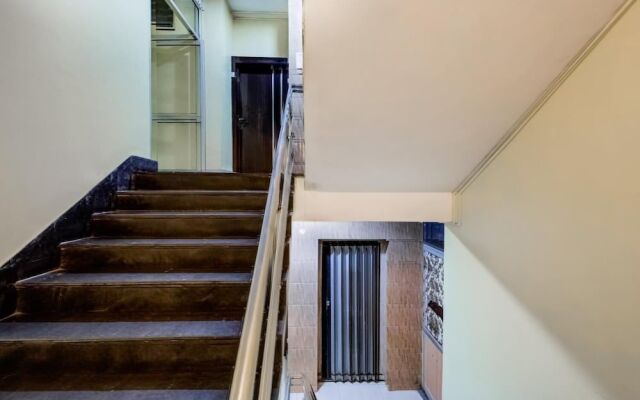 OYO Flagship 14008 Hotel The Avenue