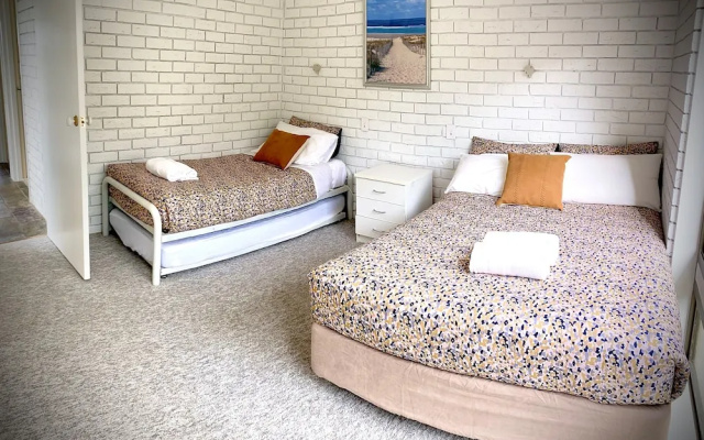 Penguin Mews Merimbula – Guest Rooms – Merimbula