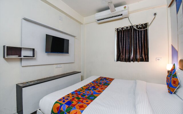 Fabhotel Green Leaf I