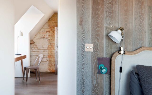 Stylish St John Conversion in the Centre of Rye