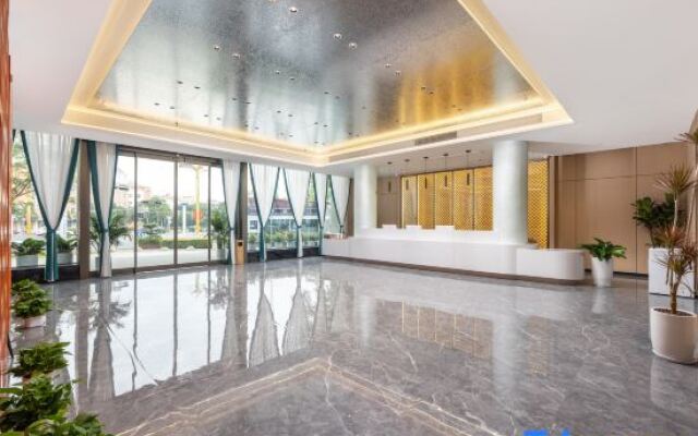 BAMBOO BOAT Hotel (Yuxi Hongta District Nie'er Square)