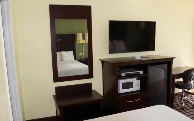 Regency Inn & Suites