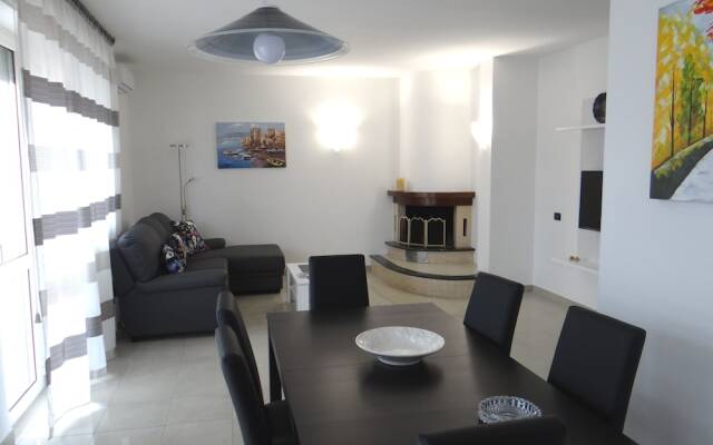 Grande appartamento al mare