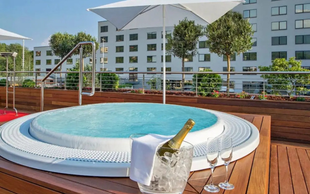 Perla, Resort & Entertainment