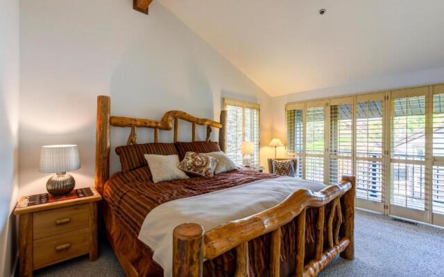 Fairway Village 2570