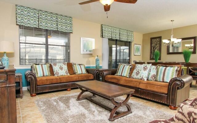 1405 Thunderbird Road