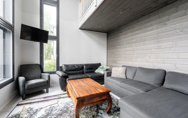 Peaceful 2BR Getaway Cabin at Riihivuori