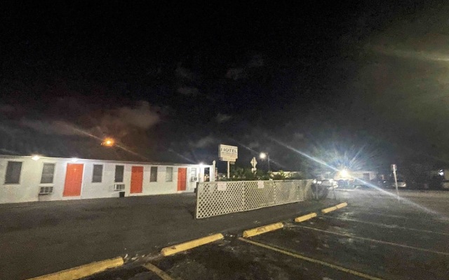 Sunshine Inn Motel