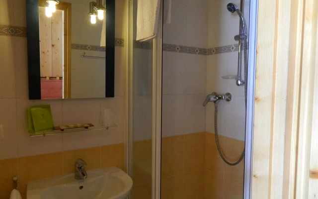 Logis Hotel Les Sapins