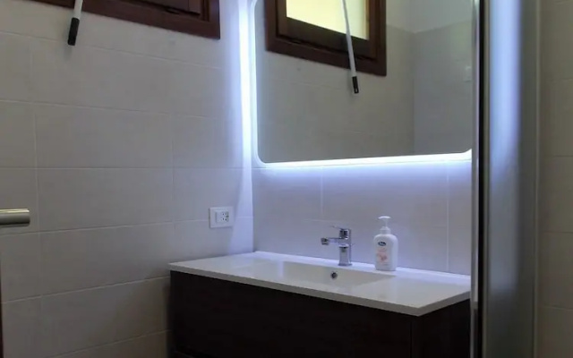 Flat With Parking Only 100m From the Beach
