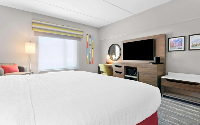 Hampton Inn & Suites Chicago Medical District UIC