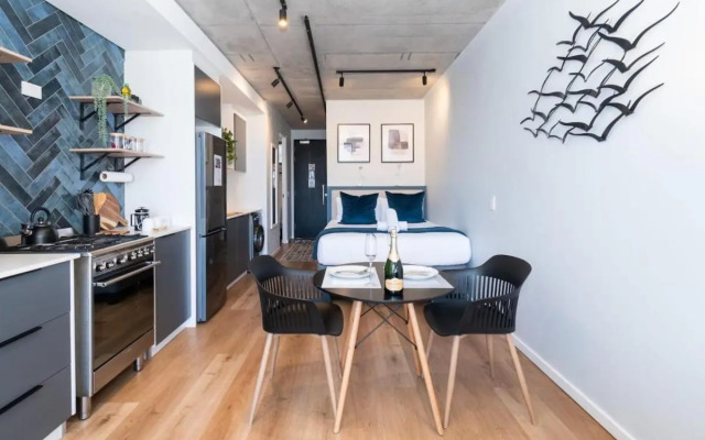 Cosy Couples Retreat Studio Apartment!