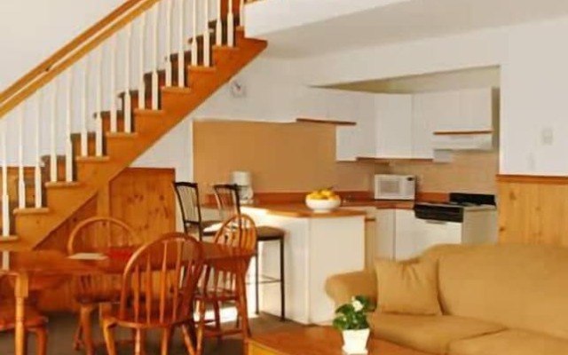 Sands on Golden Lake