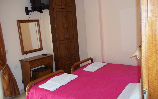 Toulas Apartments