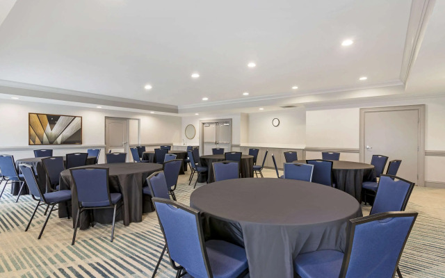 Comfort Suites Valdosta Mall Area