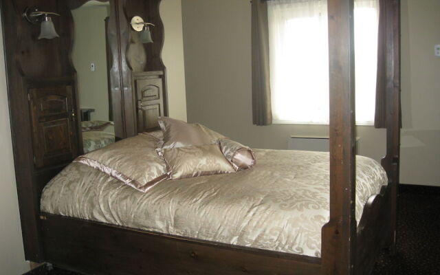Hessenland Inn & Schatz Winery