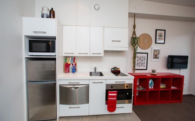 Chic inner city pad