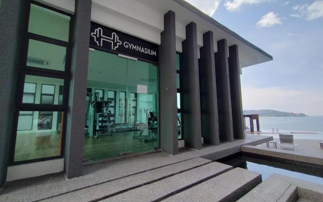 Best Moments studio balcony- Imperium Resident — 4-star hotel in Kuantan