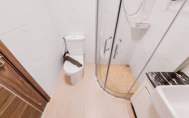Comfy 3Br Sky House Bsd Apartment