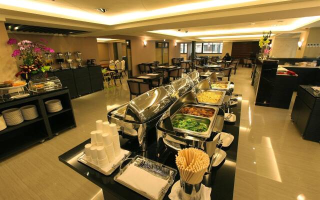 Nest Hotel