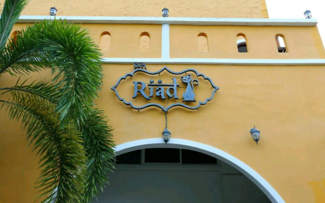 Riad Hua Hin Hotel