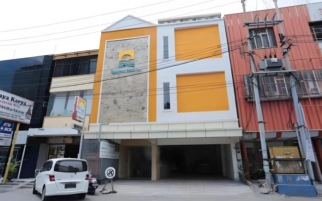 ZEN Rooms Pasar Ikan Losari