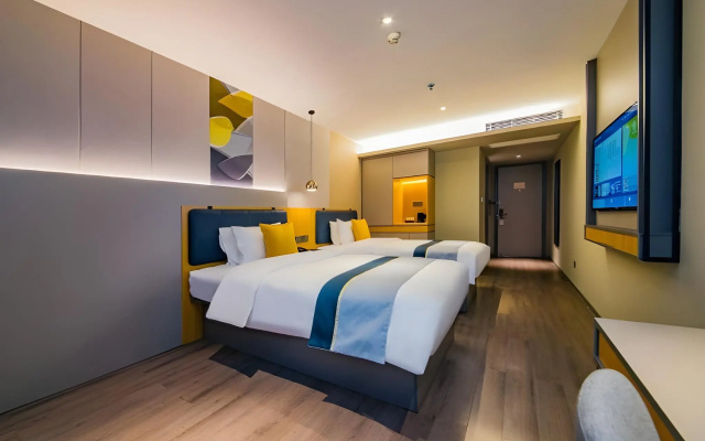 Home Inn Selected Changsha Xiangya Fuyi Furong Square Metro Station – Guest Rooms – Changsha