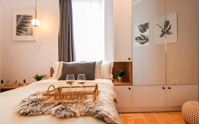 GOLDEN LEAF - Stunning Central 1BR Apt