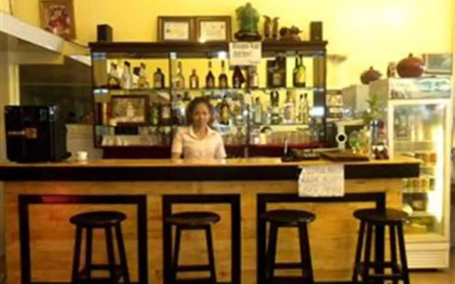 Golden Boat Guesthouse
