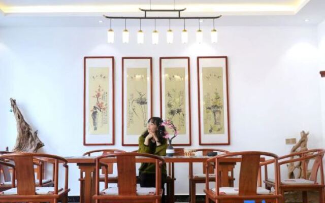Heyuanyi Inn