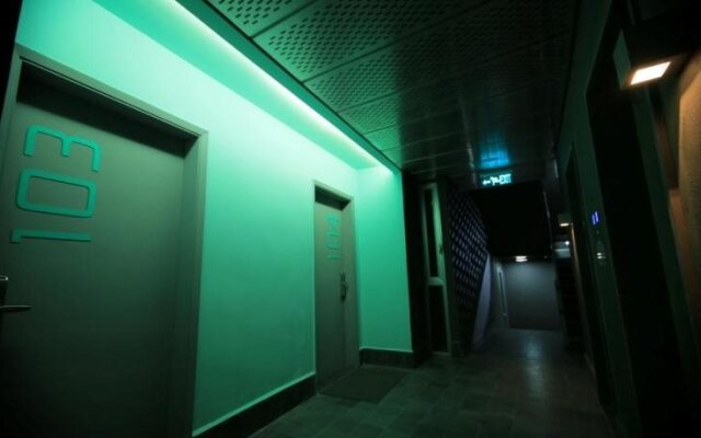 Hotel Unit For Living