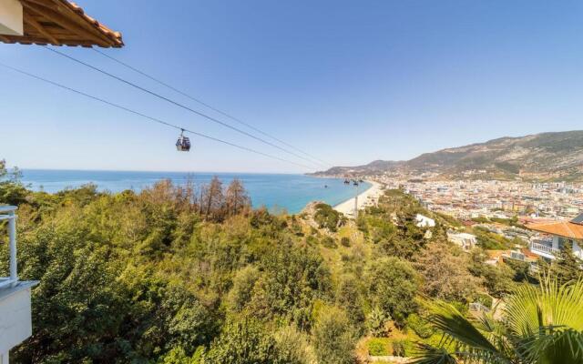 Flat With Sea Nature View and Balcony in Alanya