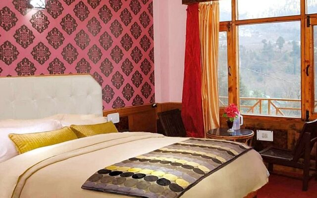 Hotel Omray's