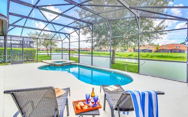 Lake View Getaway: Pool, Game Room, Theming!