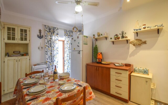 Nice Apartment in Ricadi With Wifi and 2 Bedrooms