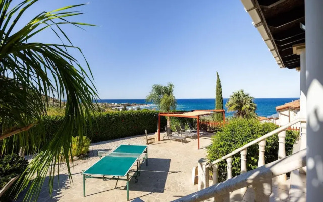 Pomos Harbour View Villa